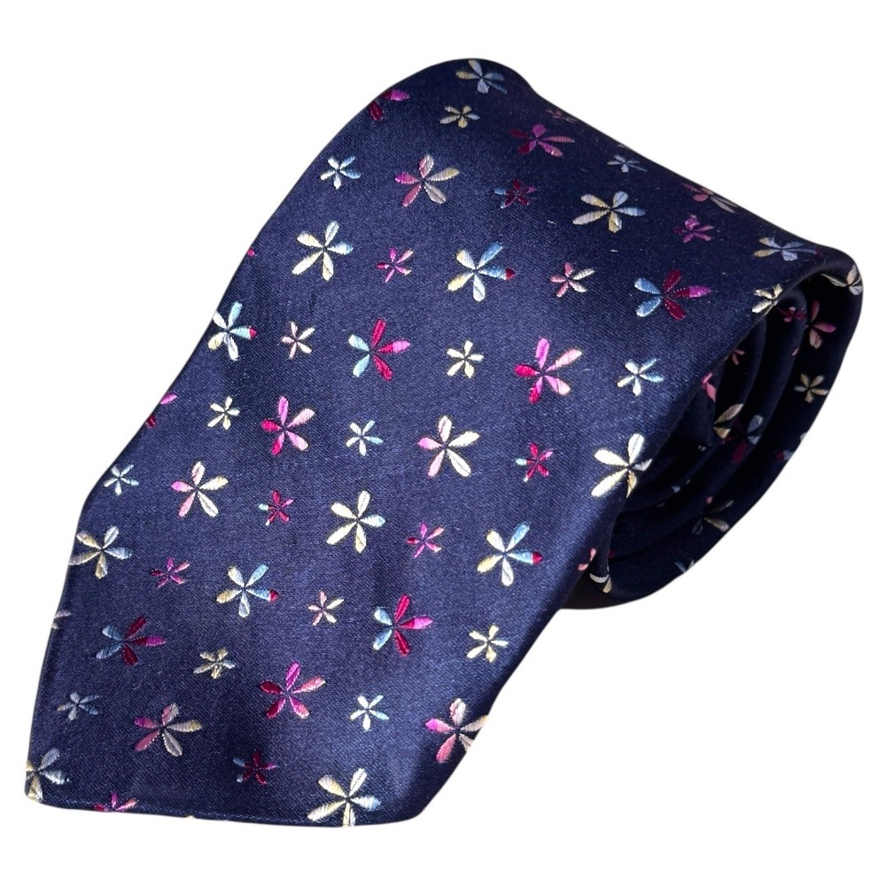 Tommy Hilfiger Men's Navy Blue Floral Print Silk Necktie Elegant Design